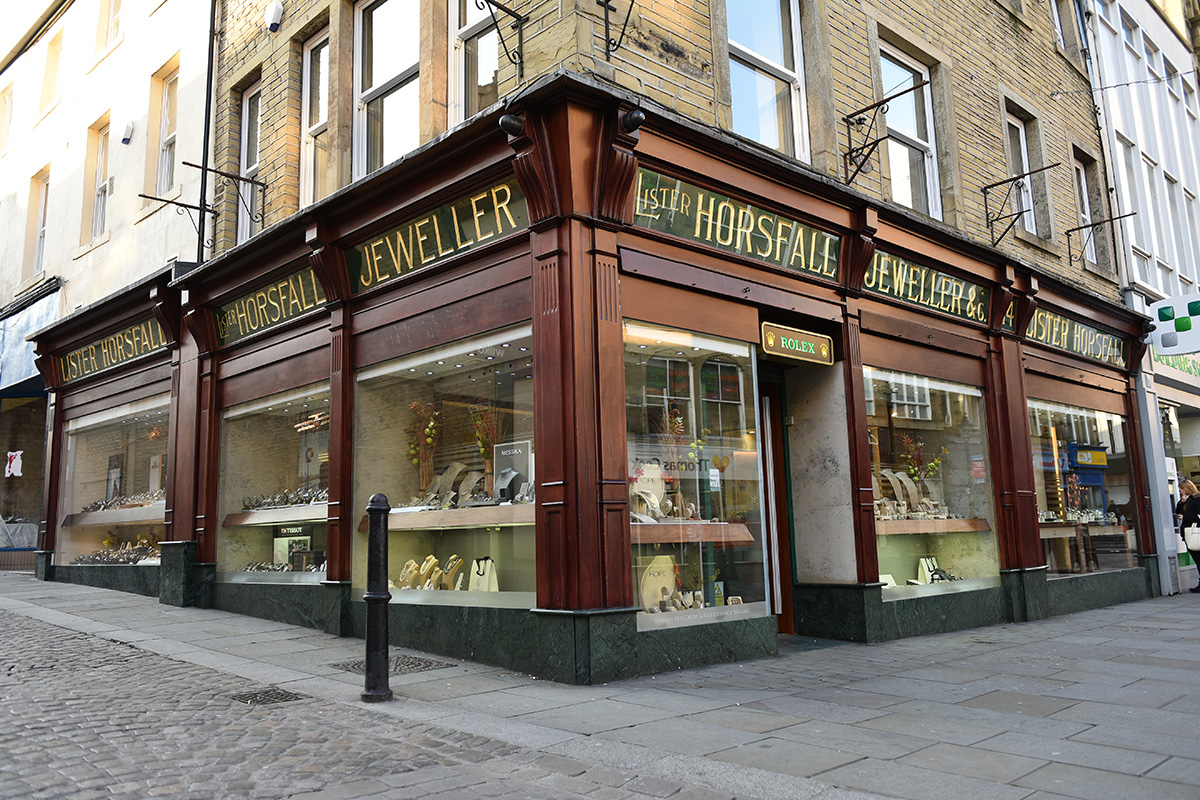 About Lister Horsfall